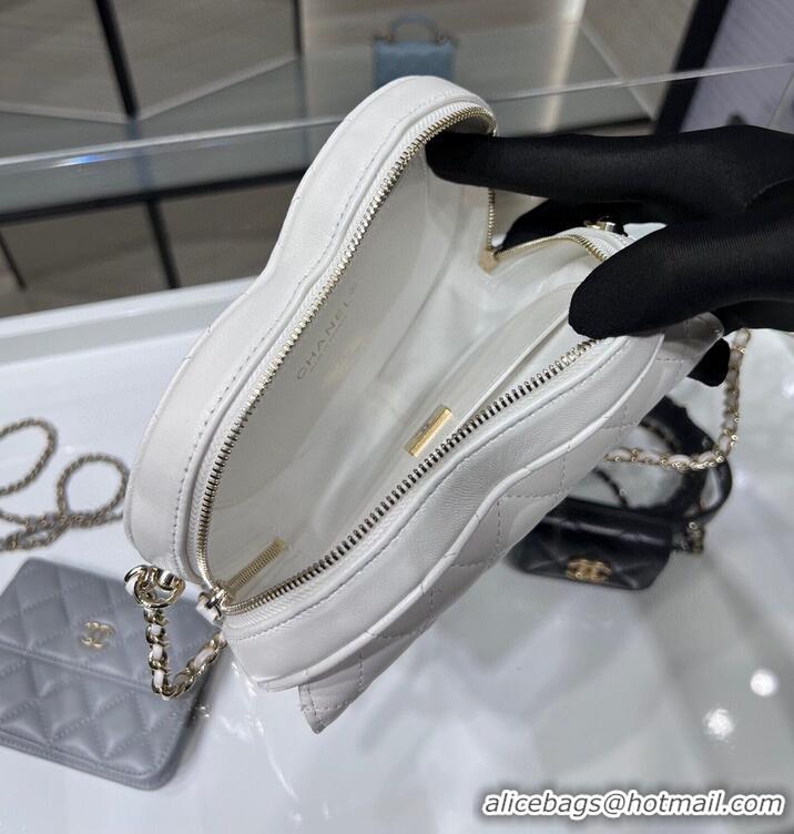 Affordable Price Chanel 2022S Love Heart Original Lambskin Crossbody Chain Bag AS3191Y White