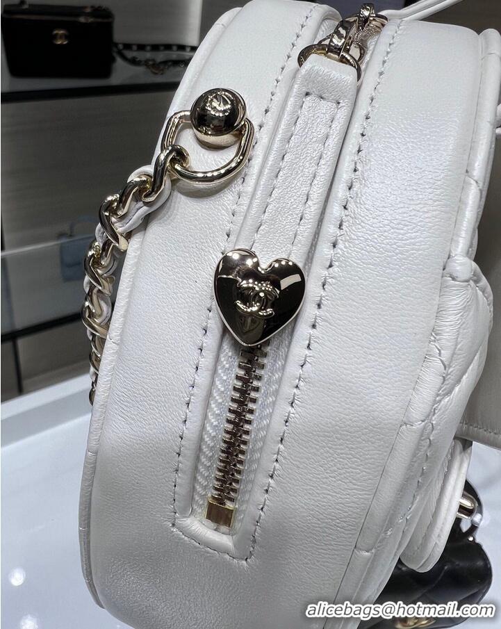 Affordable Price Chanel 2022S Love Heart Original Lambskin Crossbody Chain Bag AS3191Y White