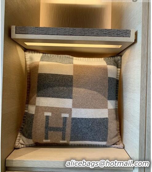 Top Quality Hermes Avalon Wool Pillow And Blanket 50x50cm H110276 Beige 2021