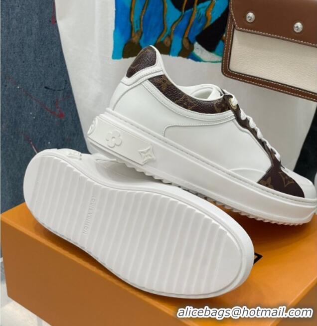 Feminine Louis Vuitton Time Out Sneaker in Monogram Canvas and Smooth Leather White/Brown 0329056