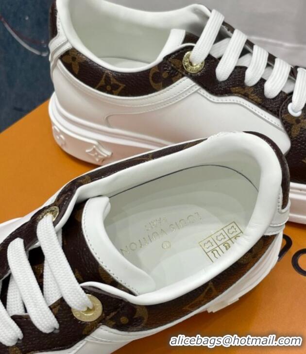 Feminine Louis Vuitton Time Out Sneaker in Monogram Canvas and Smooth Leather White/Brown 0329056