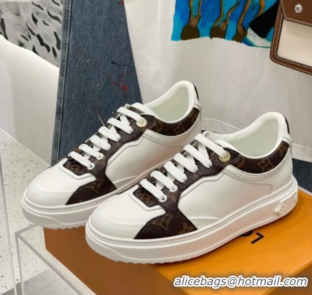 Feminine Louis Vuitton Time Out Sneaker in Monogram Canvas and Smooth Leather White/Brown 0329056