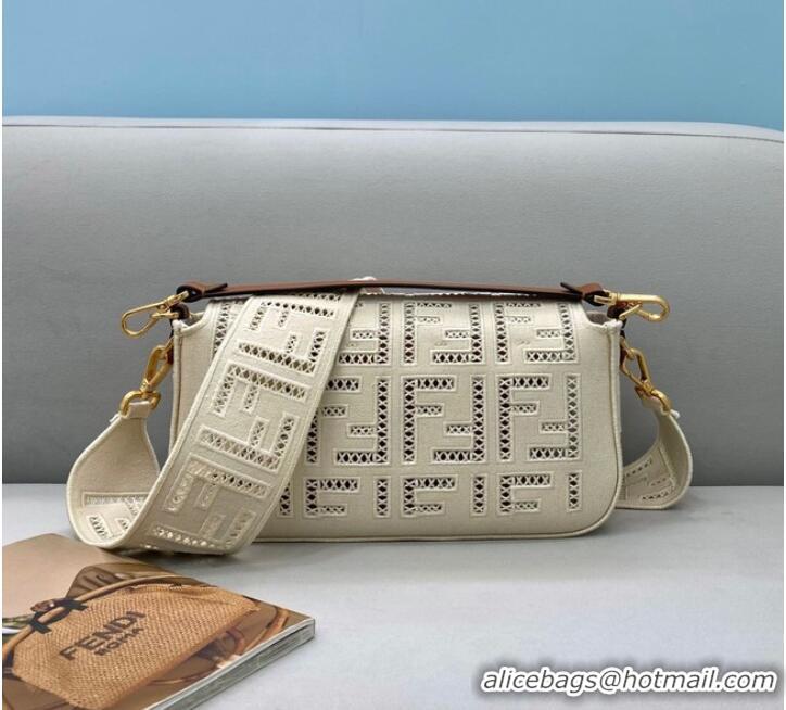 Famous Brand Fendi Baguette leather bag 8BR600A White