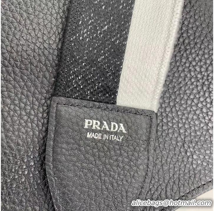 Modern Classic Prada Leather mini shoulder bag 1BH191 black