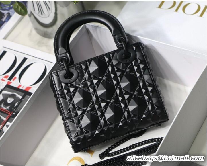 Famous Brand MEDIUM LADY DIOR BAG Cannage Calfskin M0566OE black