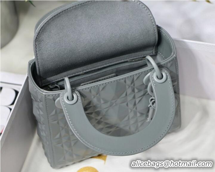 Luxurious Grade MEDIUM LADY DIOR BAG Cannage Calfskin M0566OE gray