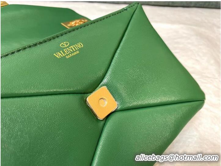 Classic Grade VALENTINO GARAVANI One Stud Sheepskin Shoulder Bag XW0B0K21 green