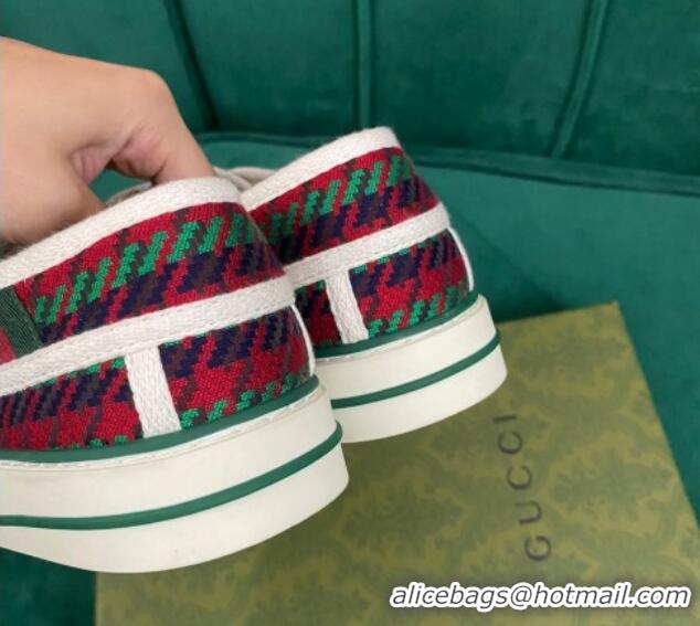 Stylish Gucci Tennis 1977 Houndstooth Sneakers Green/Red 050725