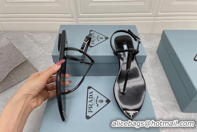 Durable Prada Patent Leather Flat Thong Sandals Black 042731