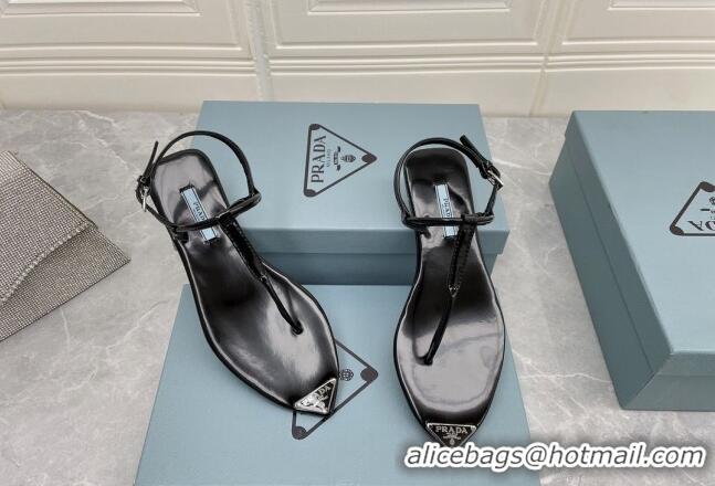 Durable Prada Patent Leather Flat Thong Sandals Black 042731