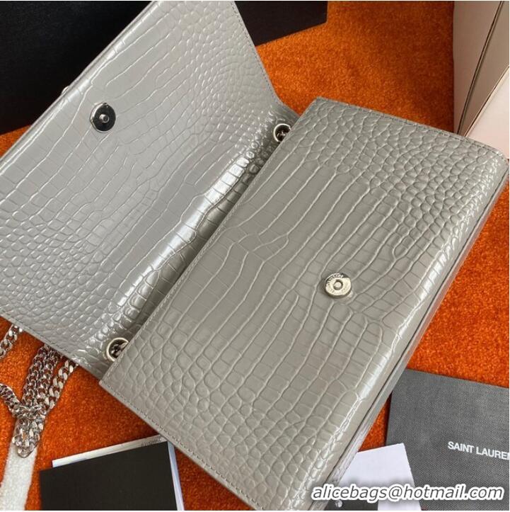 Classic Yves Saint Laurent KATE CHAIN WALLET WITH TASSEL IN CROCODILE-EMBOSSED SHINY LEATHER 452159B GRAY