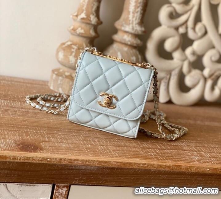 Discount Chanel mini Shoulder Bag Lambskin & Gold-Tone Metal 88631 sky blue