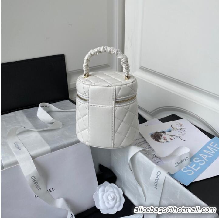 Good Product Chanel lambskin top handle bag AP2730 white