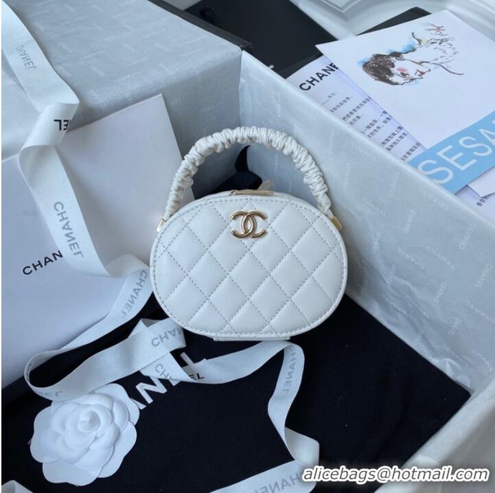 Famous Brand Chanel lambskin top handle bag AP27301 white