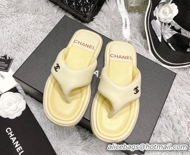 Pretty Style Chanel Lambskin Flat Thong Sandals Yellow 0426101