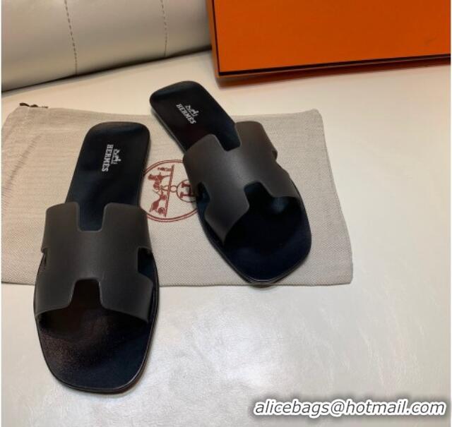 Purchase Hermes PVC Classic Flat Slide Sandals Black 0422125