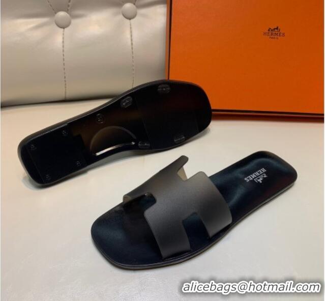 Purchase Hermes PVC Classic Flat Slide Sandals Black 0422125