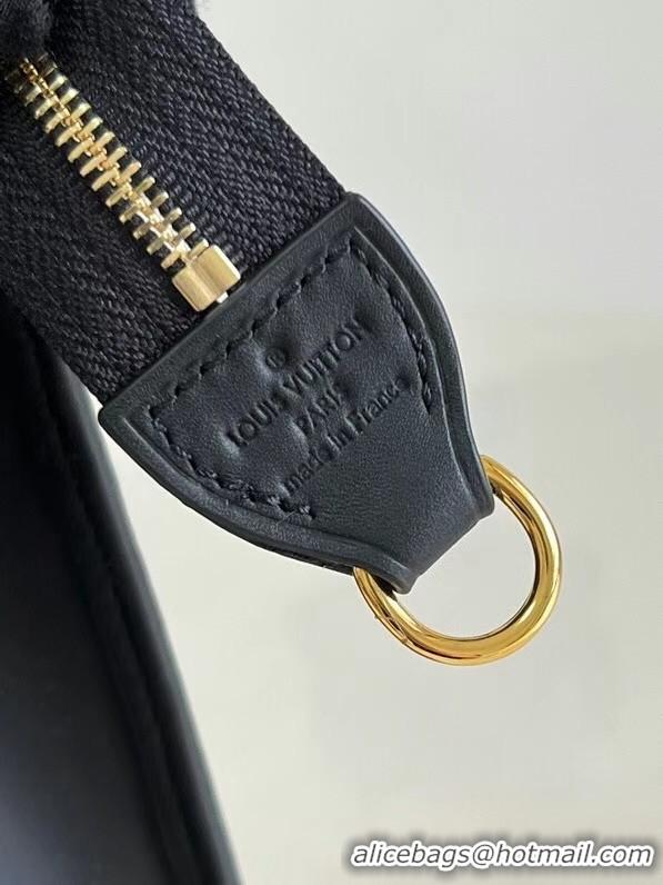 Top Design Louis Vuitton TOILETRY POUCH ON CHAIN M81366 black