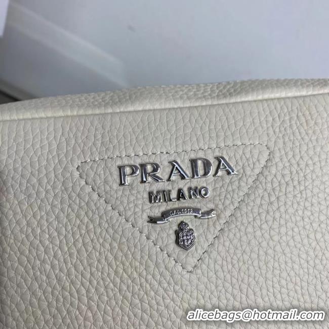 Fashion Prada Leather bag with shoulder strap 1BH082 White