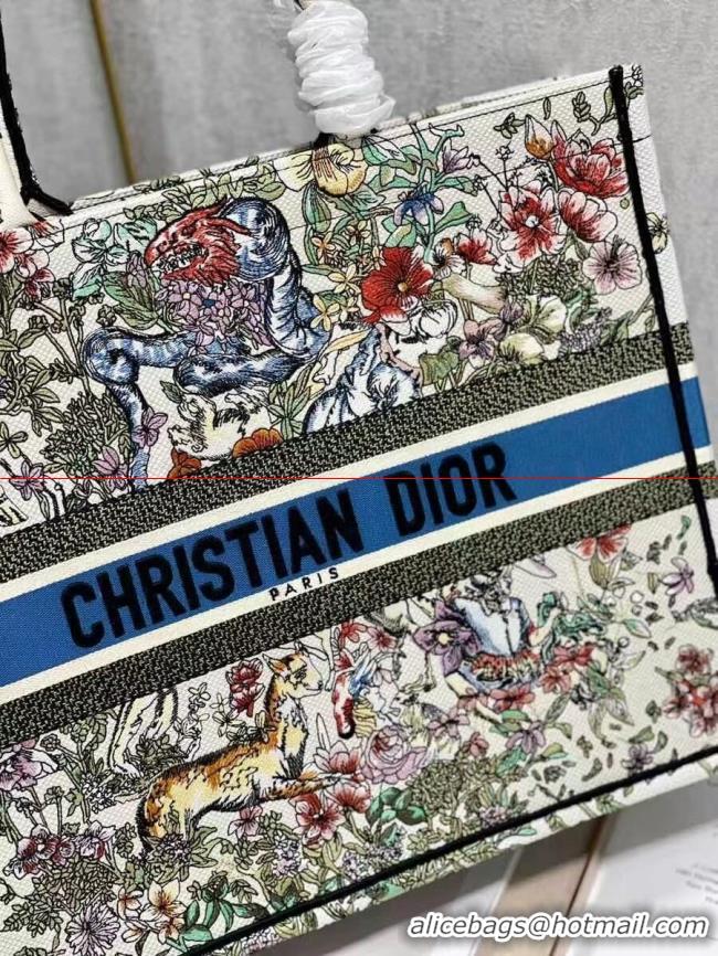 Super Quality DIOR BOOK TOTE Embroidery C1286-30 white