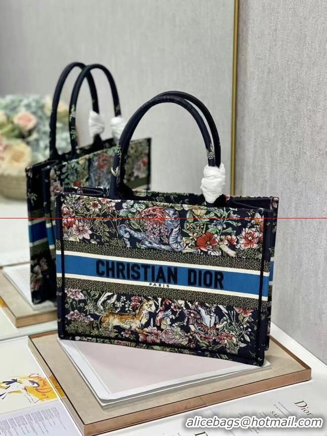 Sumptuous SMALL DIOR BOOK TOTE Embroidery C1287-29 black