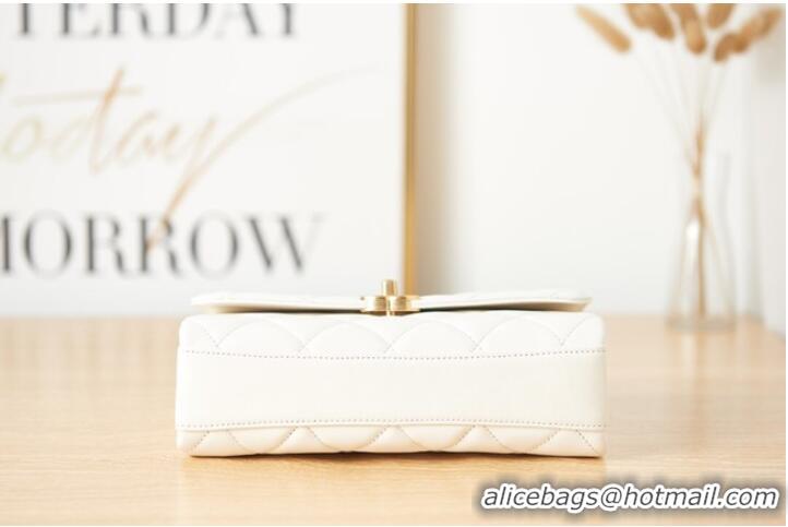 Pretty Style Chanel lambskin Shoulder Bag AS3241 white