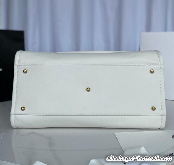 Famous Brand Chanel Original Leather Shopping Bag 66941 White