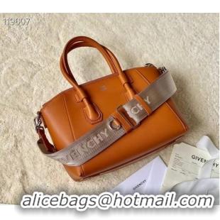 Promotional Givenchy Grained Original Calfskin Small Antigona Bag BB0273 brown