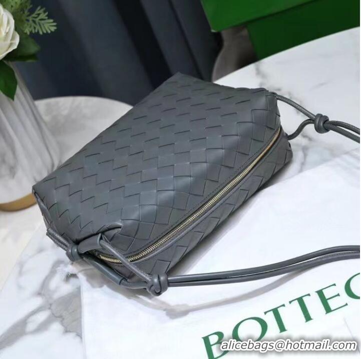 Famous Brand Bottega Veneta Small intrecciato leather cross-body bag 680255 Gray