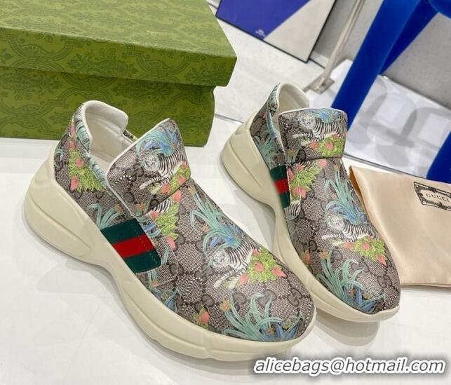 Classic Hot Gucci Tiger Print GG Canvas Slip-on Sneakers 2052611