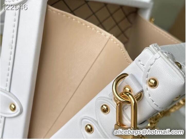 Trendy Design Louis Vuitton PETITE MALLE M20847 white