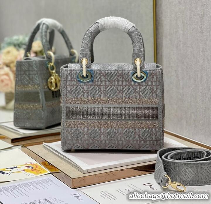 Unique Style MEDIUM LADY DIOR BAG M0565O gray