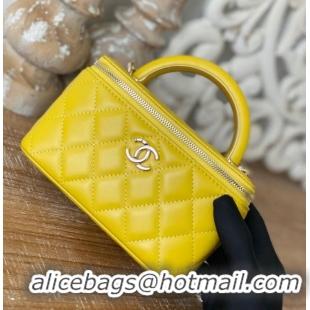 Wholesale Grade Chanel mini Shoulder Bag Lambskin & Gold-Tone Metal 81208 yellow