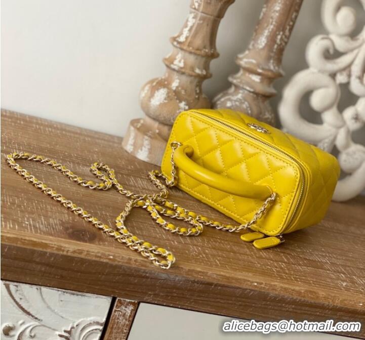 Wholesale Grade Chanel mini Shoulder Bag Lambskin & Gold-Tone Metal 81208 yellow