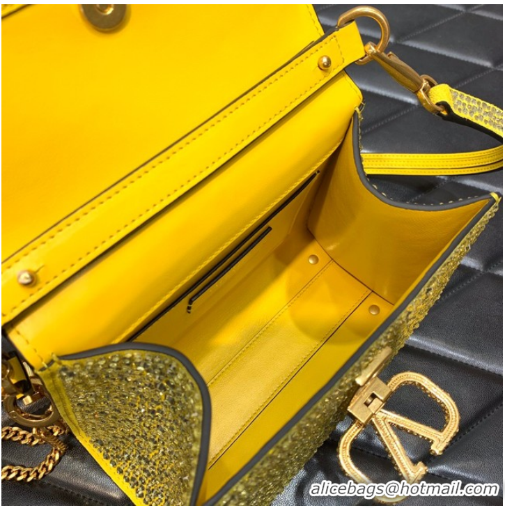 Well Crafted VALENTINO GARAVANI VSLING Shiny diamond Mini totebag XW2B0G9 yellow