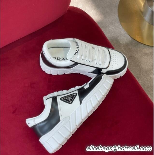 Sophisticated Prada Logo Leather Sneakers Black/White 070442