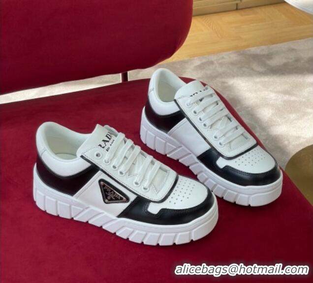 Sophisticated Prada Logo Leather Sneakers Black/White 070442