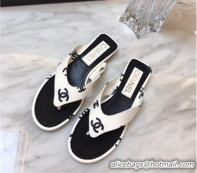 Pretty Style Chanel CC Printed Lambskin Thong Sandals G38978 White