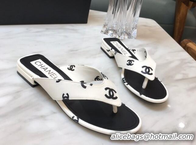 Pretty Style Chanel CC Printed Lambskin Thong Sandals G38978 White