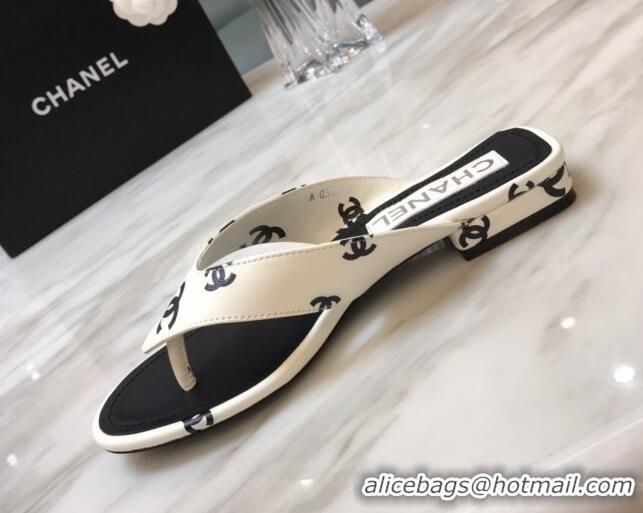 Pretty Style Chanel CC Printed Lambskin Thong Sandals G38978 White