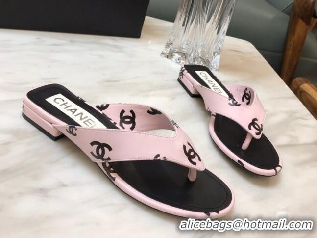 Trendy Design Chanel CC Printed Lambskin Thong Sandals G38978 Light Pink