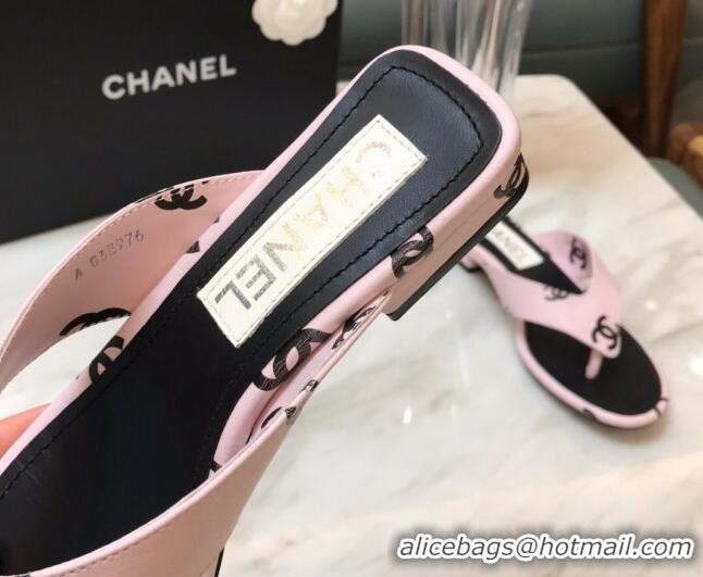 Trendy Design Chanel CC Printed Lambskin Thong Sandals G38978 Light Pink