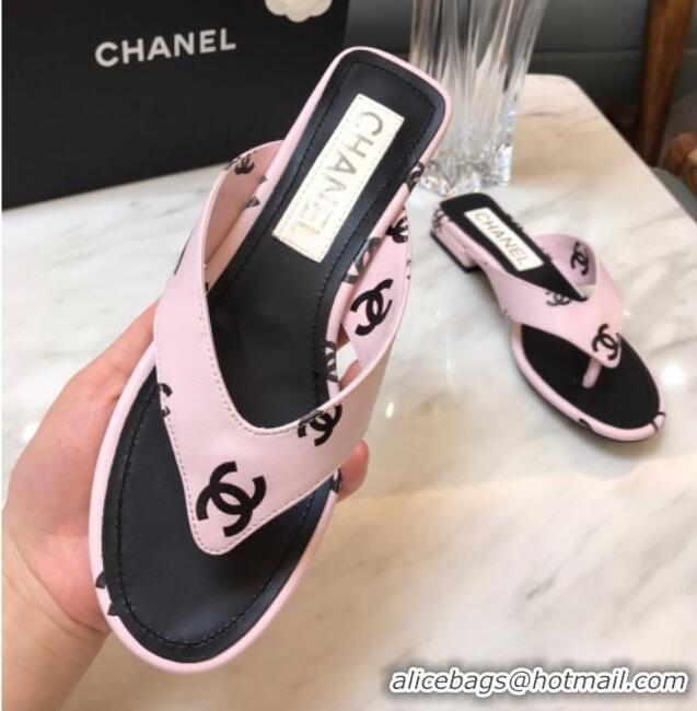 Trendy Design Chanel CC Printed Lambskin Thong Sandals G38978 Light Pink