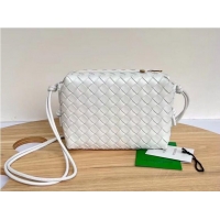 Pretty Style Bottega Veneta Medium intrecciato leather cross-body bag 680256 White