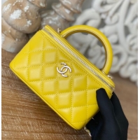 Wholesale Grade Chanel mini Shoulder Bag Lambskin & Gold-Tone Metal 81208 yellow