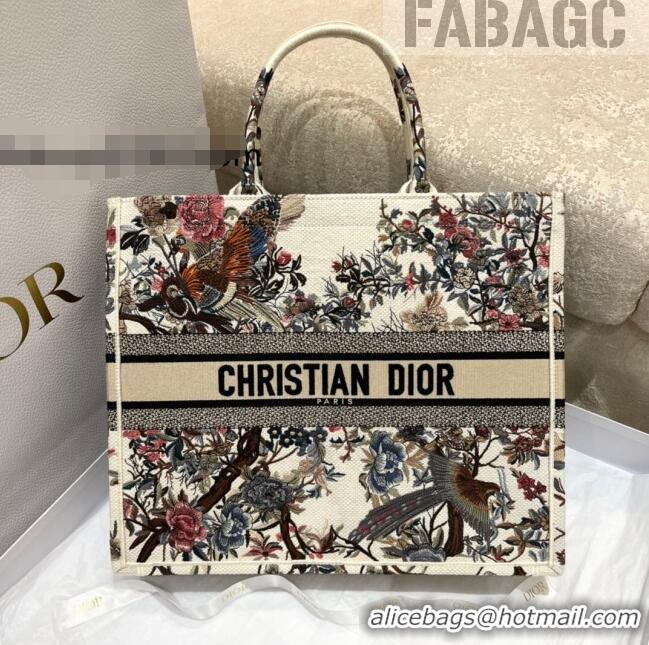 Pretty Style Dior Large Book Tote Bag in White Jardin d'Hiver Embroidery M941 2022