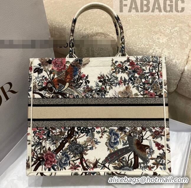 Pretty Style Dior Large Book Tote Bag in White Jardin d'Hiver Embroidery M941 2022