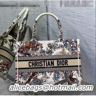 Well Crafted Dior Medium Book Tote Bag in White Jardin d'Hiver Embroidery M941 2022