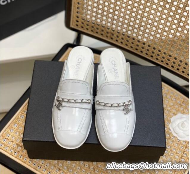 Top Design Chanel Lambskin Chain Flat Mules White 0620120