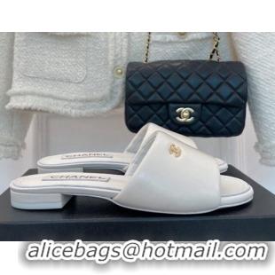 Duplicate Chanel Lambskin Flat Slide Sandals White 070107